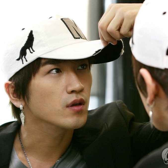 Latest photo of Lee Minwoo (SHINHWA)