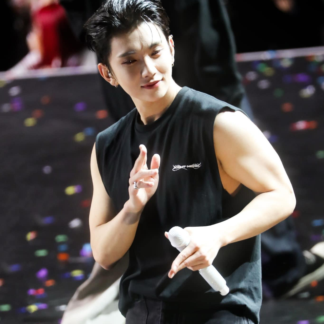 Behind-the-scenes cut of Joshua (SEVENTEEN)