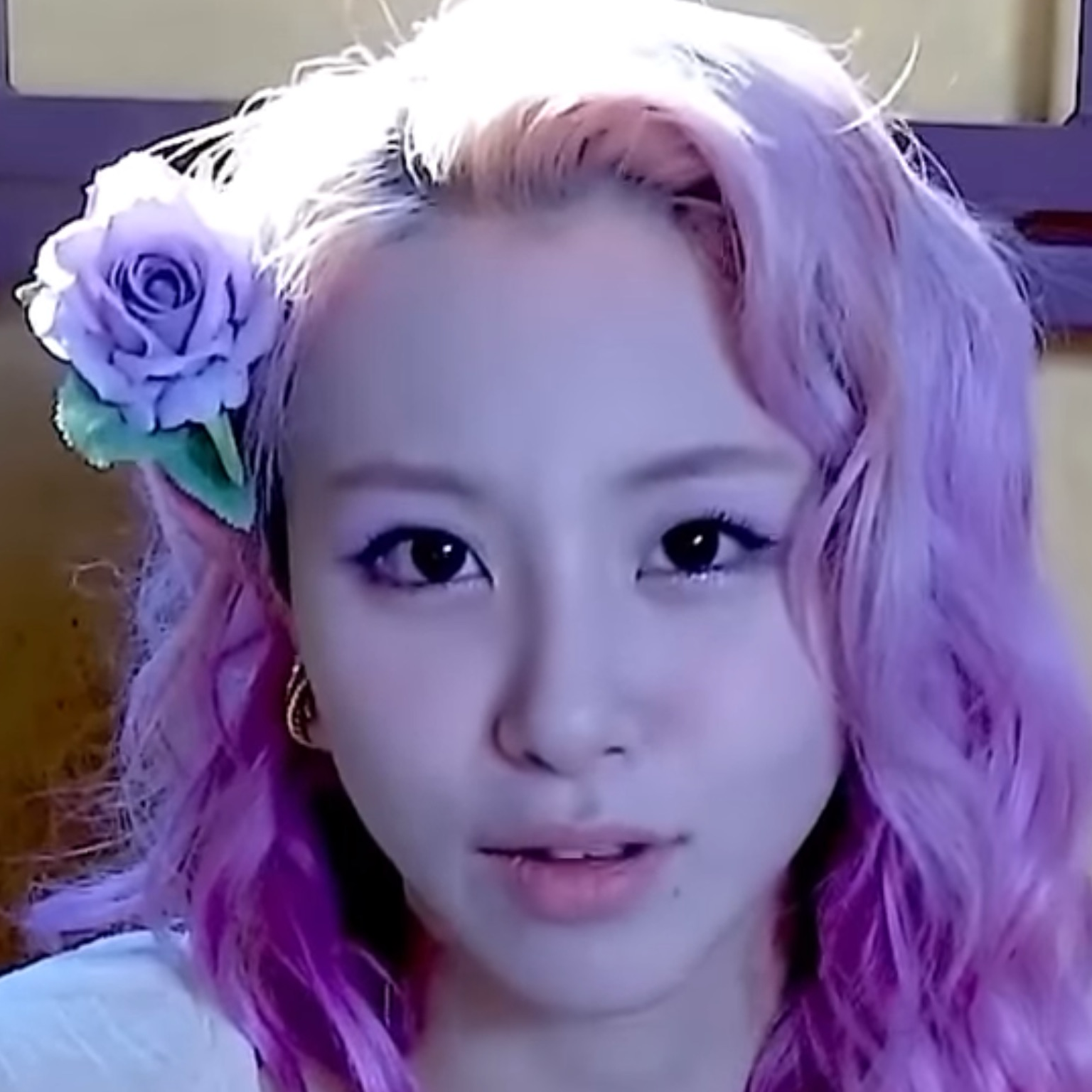 Foto terbaru Chaeyoung (TWICE)