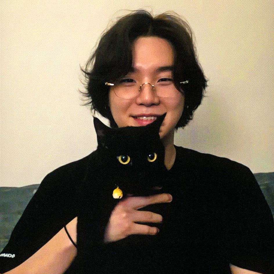 Foto terbaru SUGA (BTS)