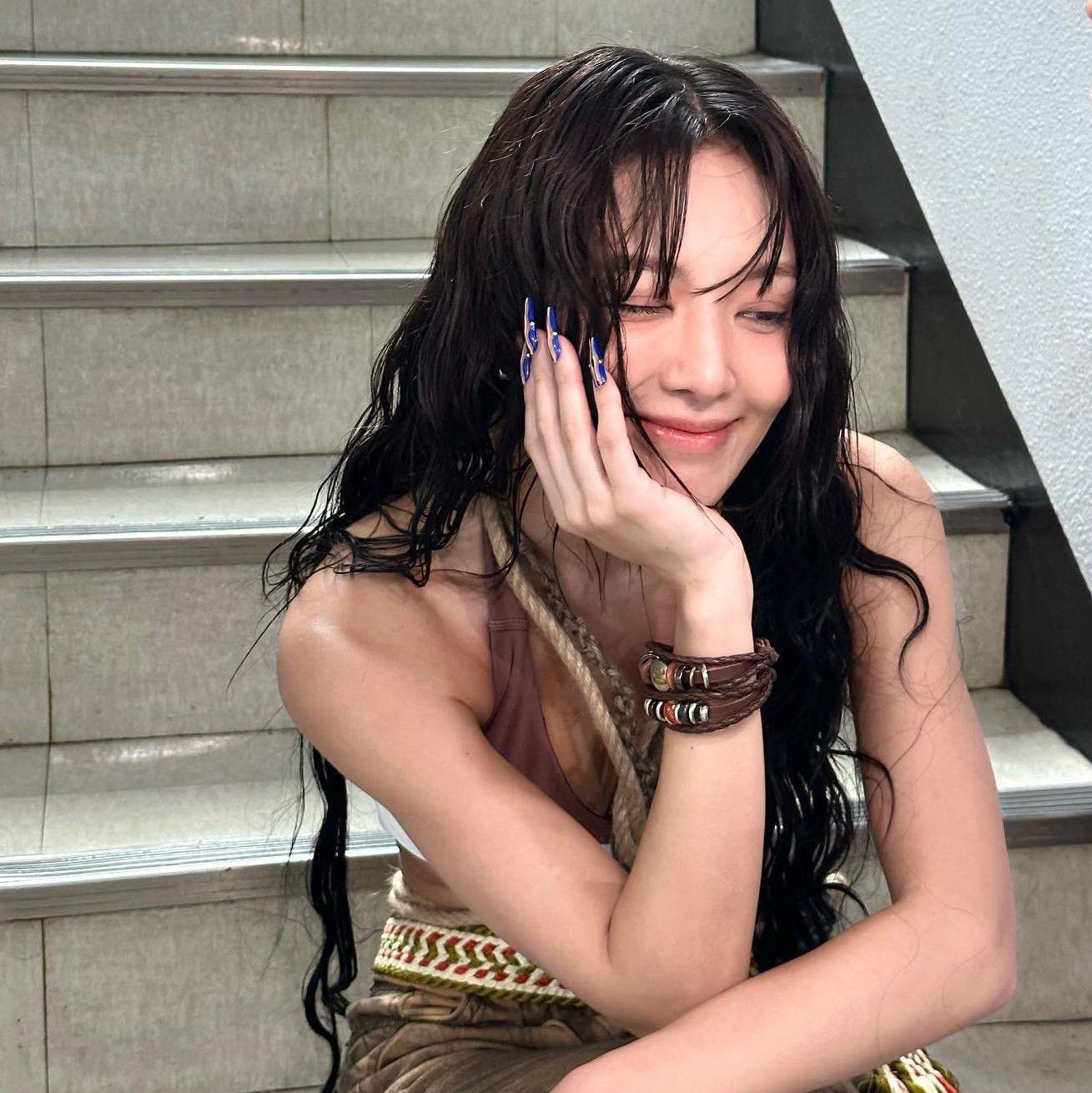 Behind-the-scenes cut of Hyoyeon (Girls' Generation)