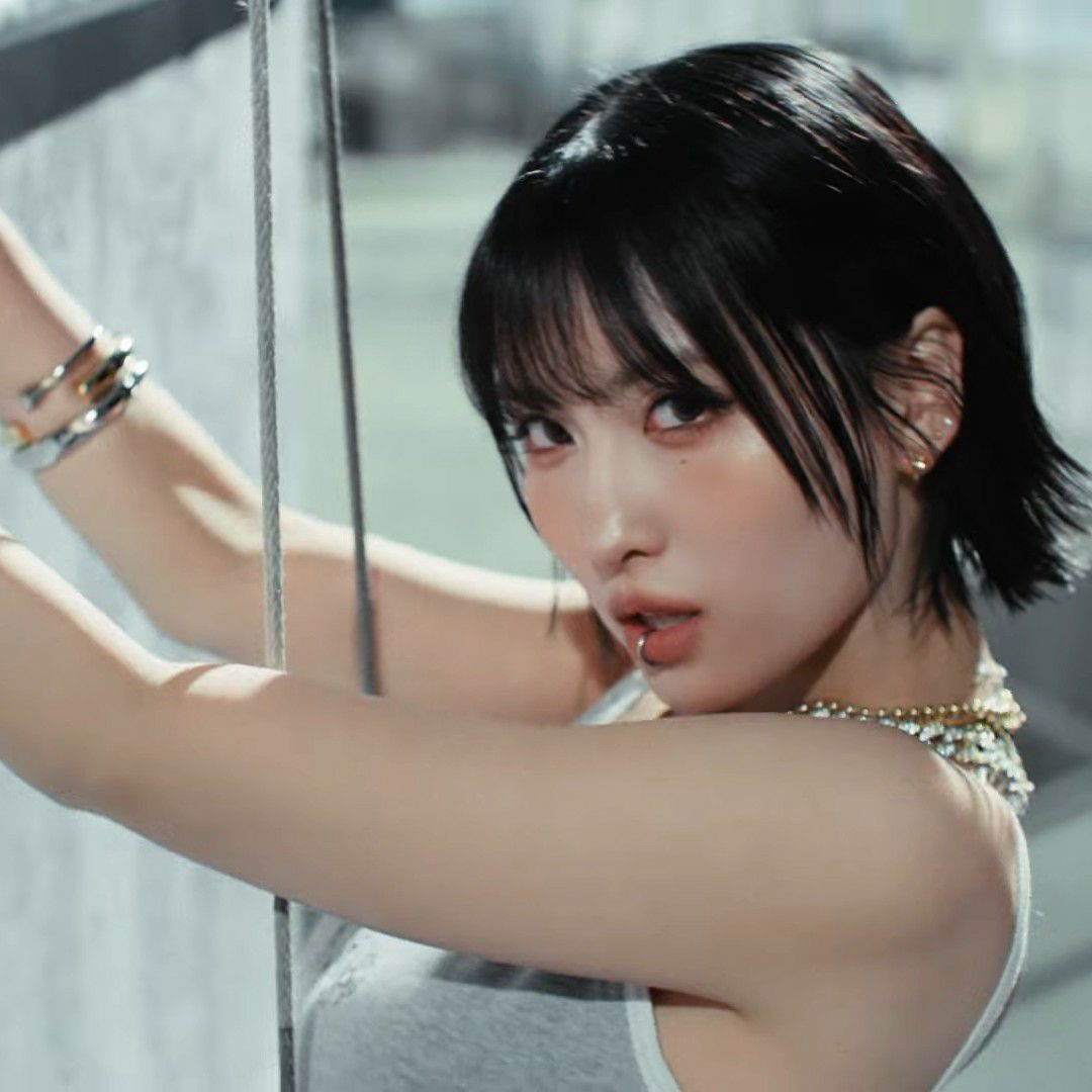 모모 (TWICE)의 비하인드 컷