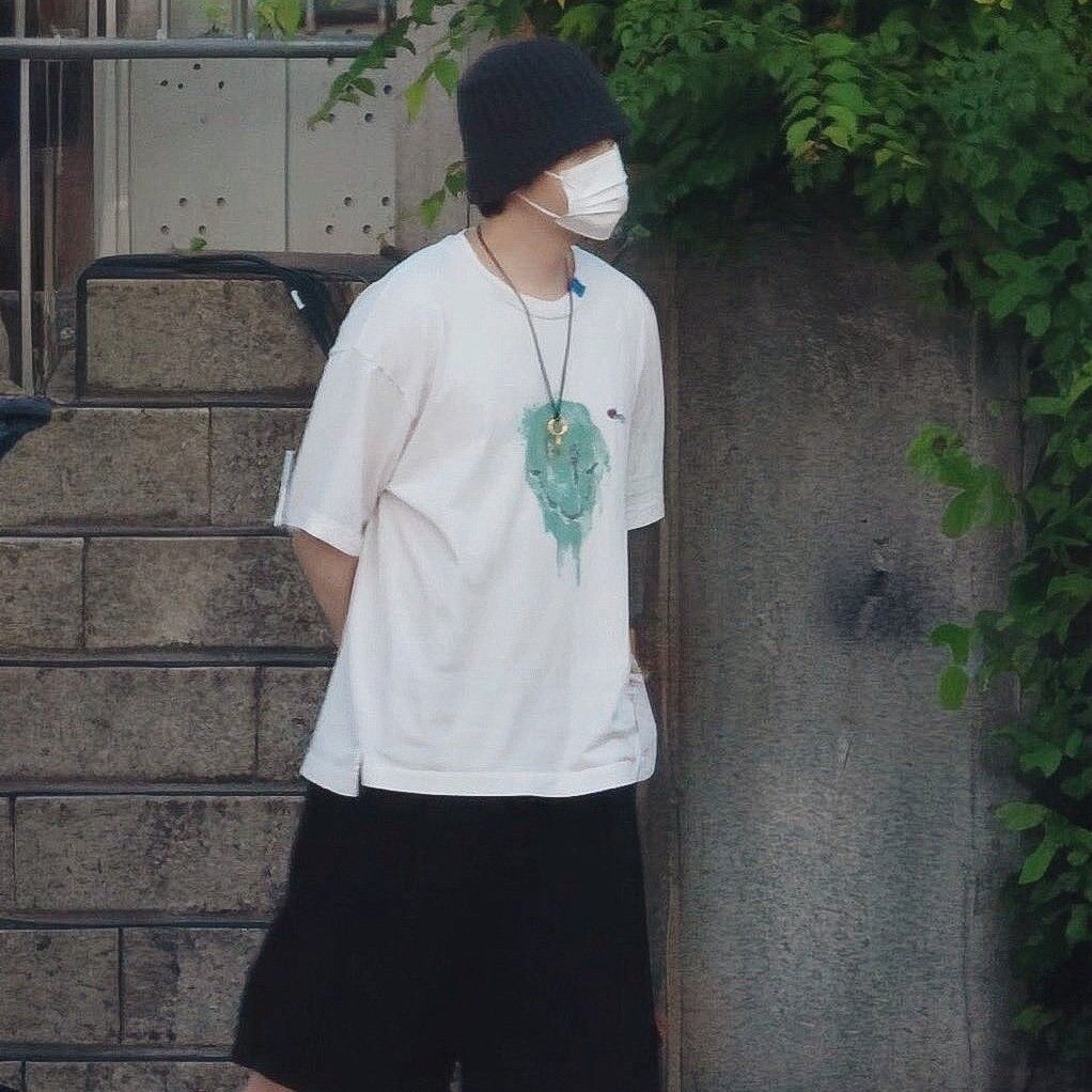 Behind-the-scenes cut of SUGA (BTS)