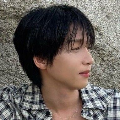 Behind-the-scenes cut of Jeong Sewoon