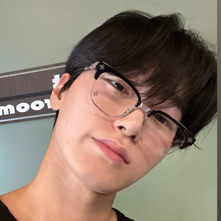 A moment captured by San (ATEEZ)'s fan