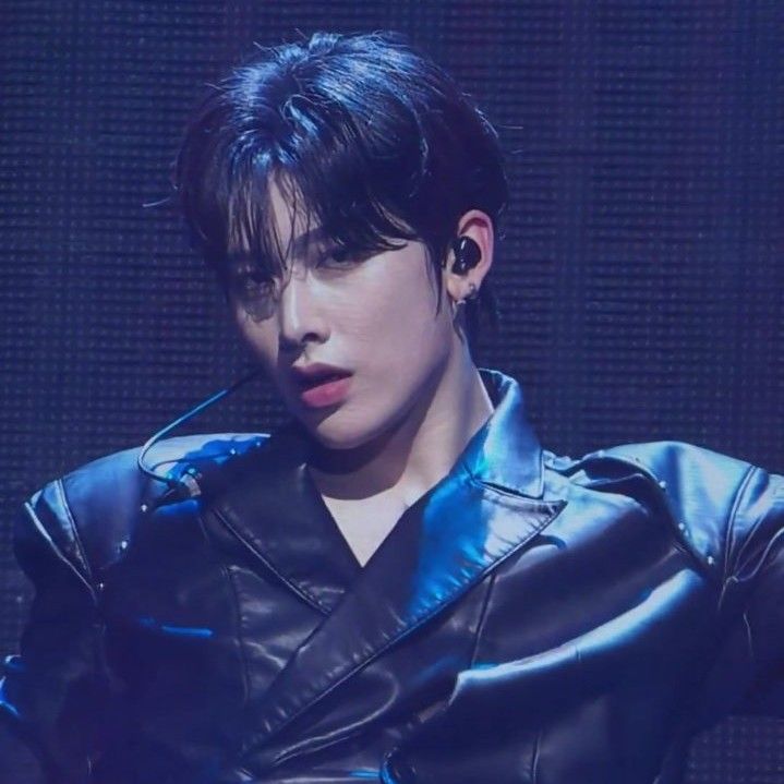 Recent activity shot of Ricky (ZEROBASEONE)