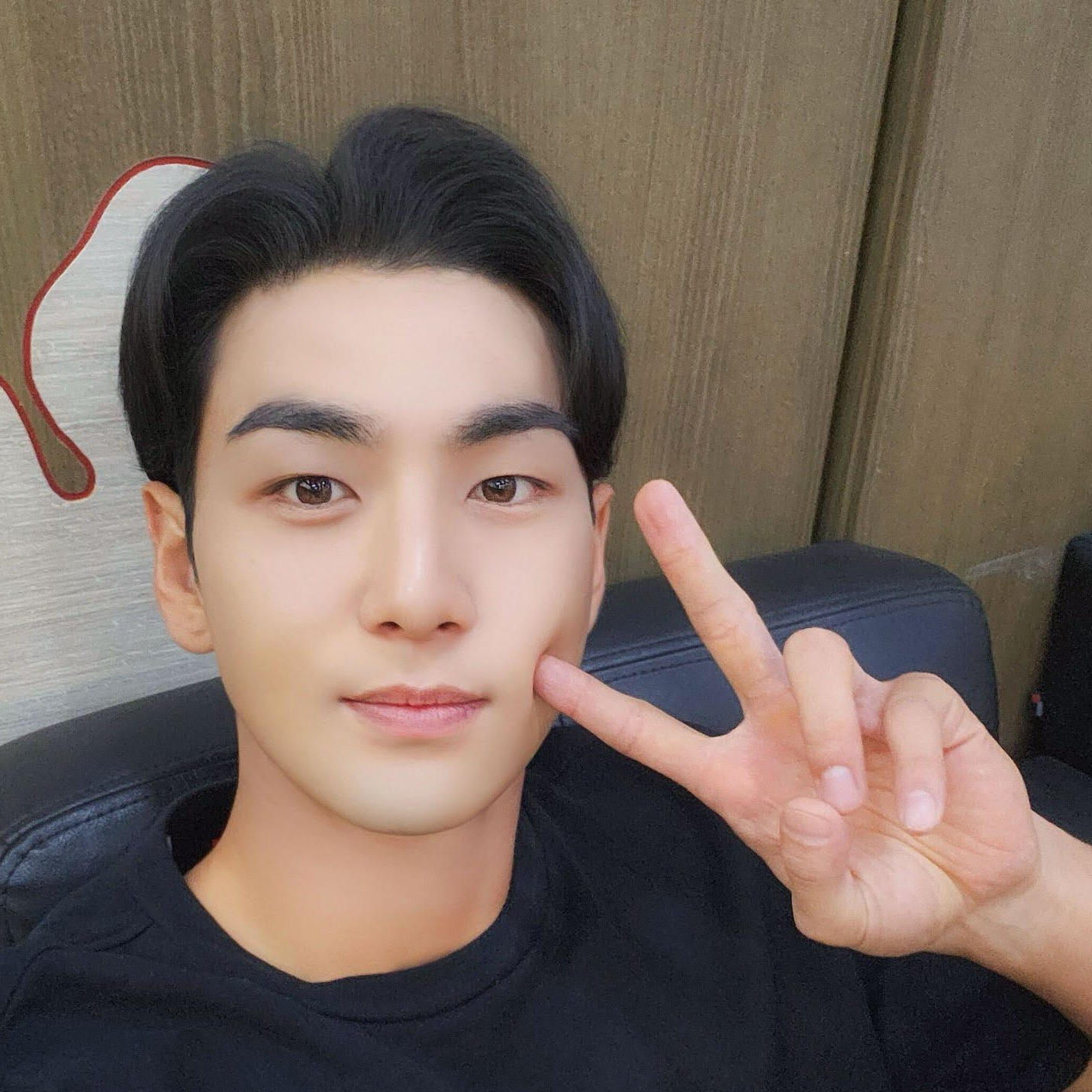 A moment captured by Baekho's fan