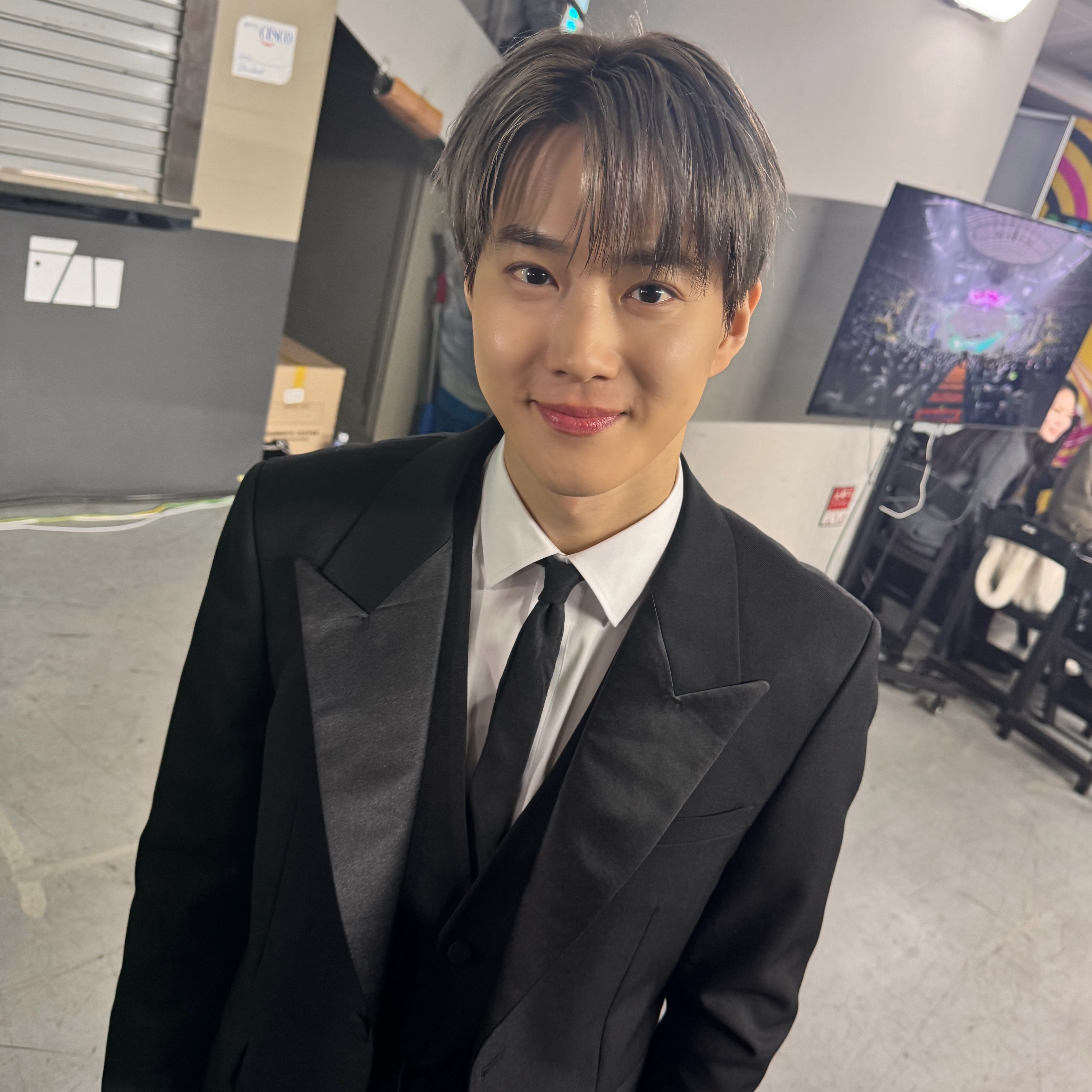 Behind-the-scenes cut of Suho (EXO)