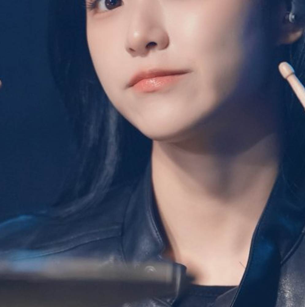 현진 (루셈블) 최근 활동샷