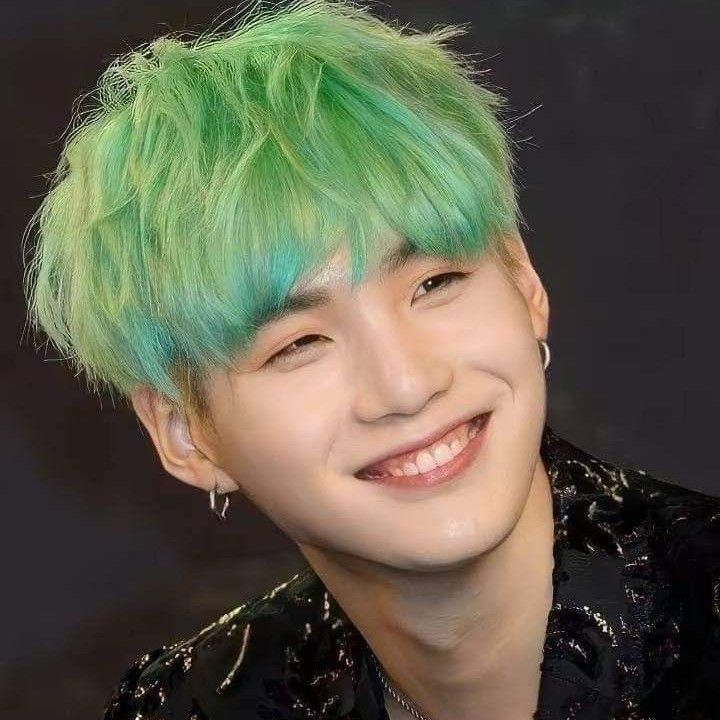 Latest photo of SUGA (BTS)