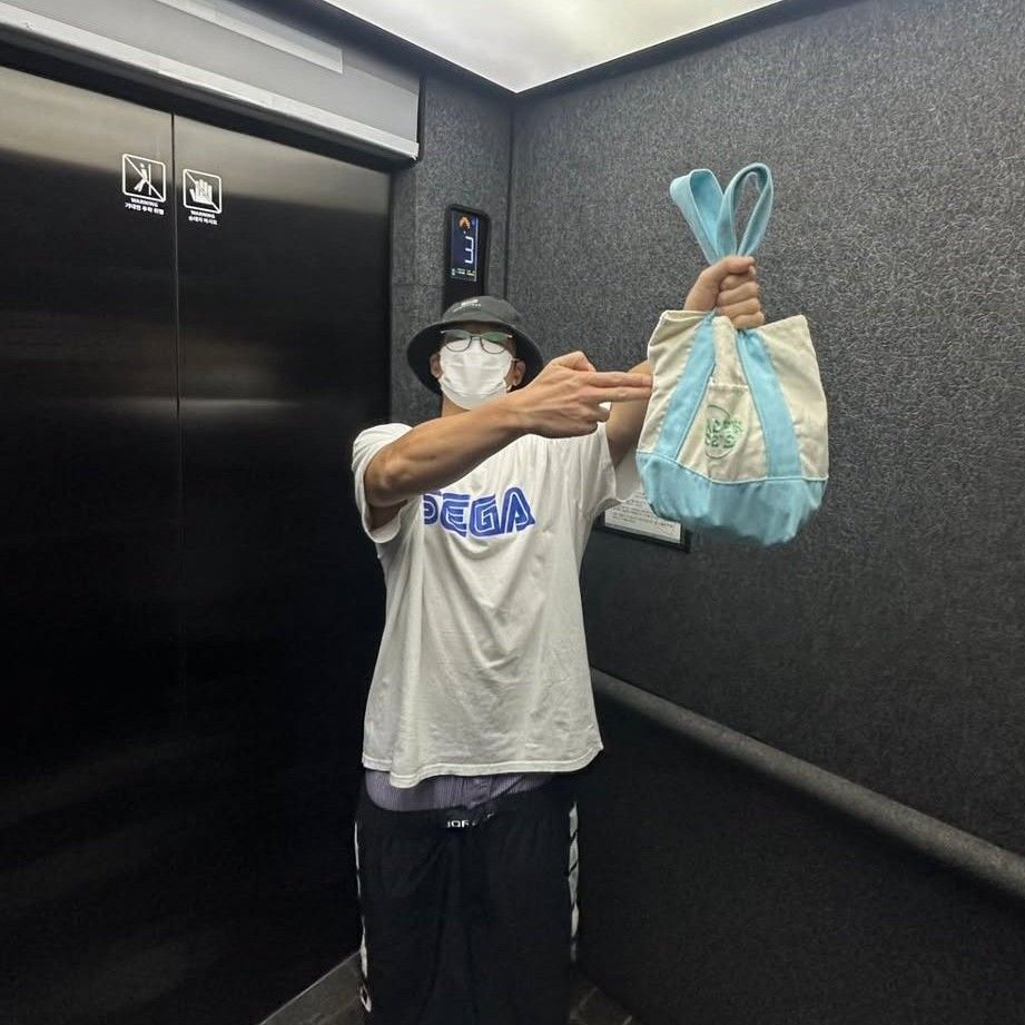 Foto terbaru BOBBY (iKON)