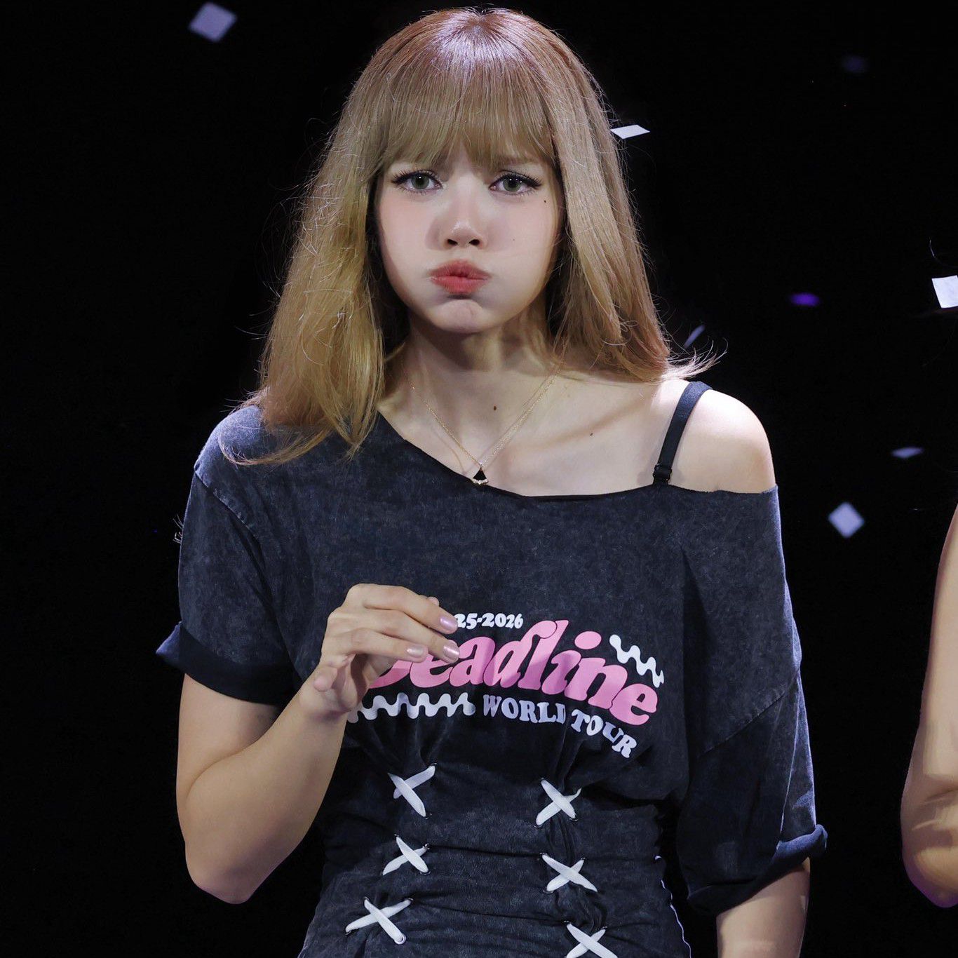 Momen yang diabadikan oleh penggemar Lisa (BLACKPINK)