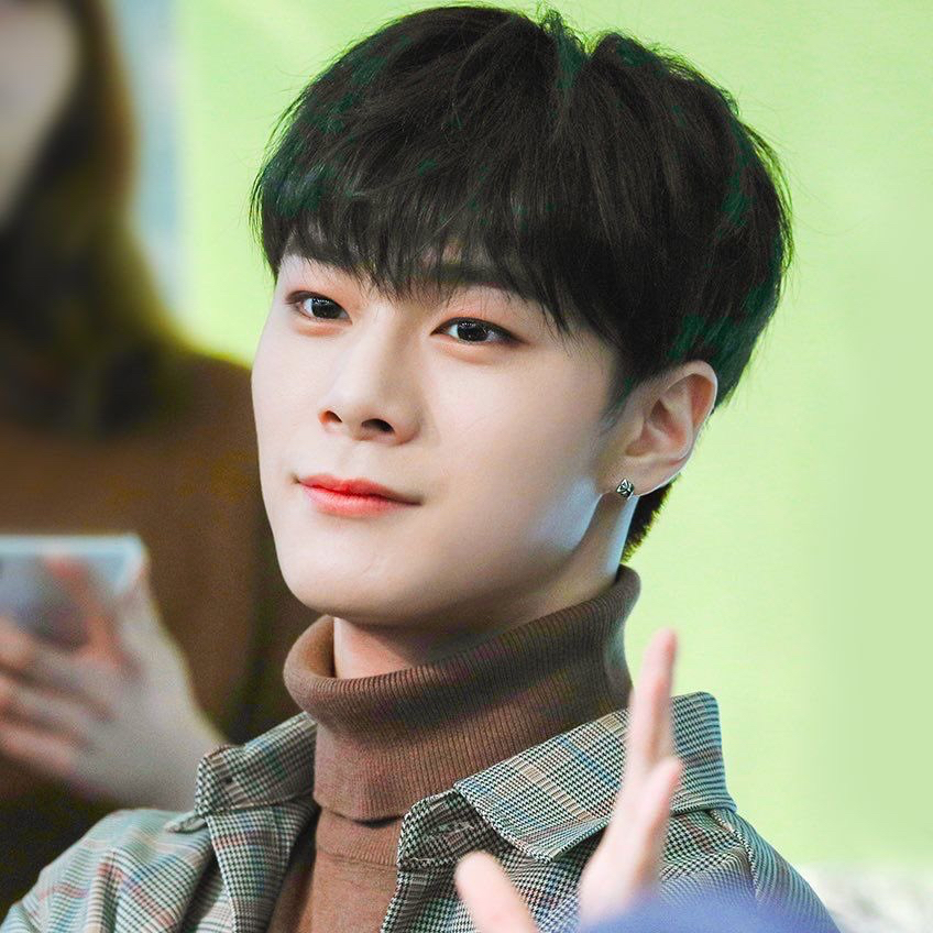 Latest photo of Moonbin (ASTRO)