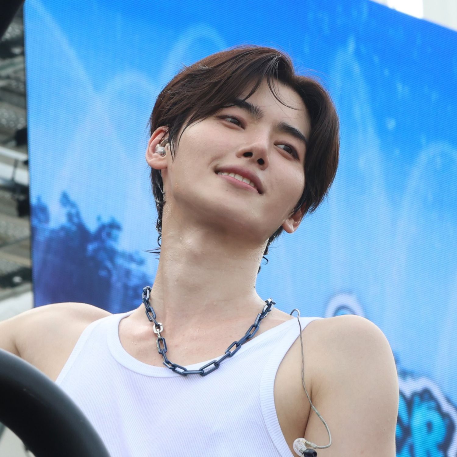 A moment captured by Minhee (CRAVITY)'s fan