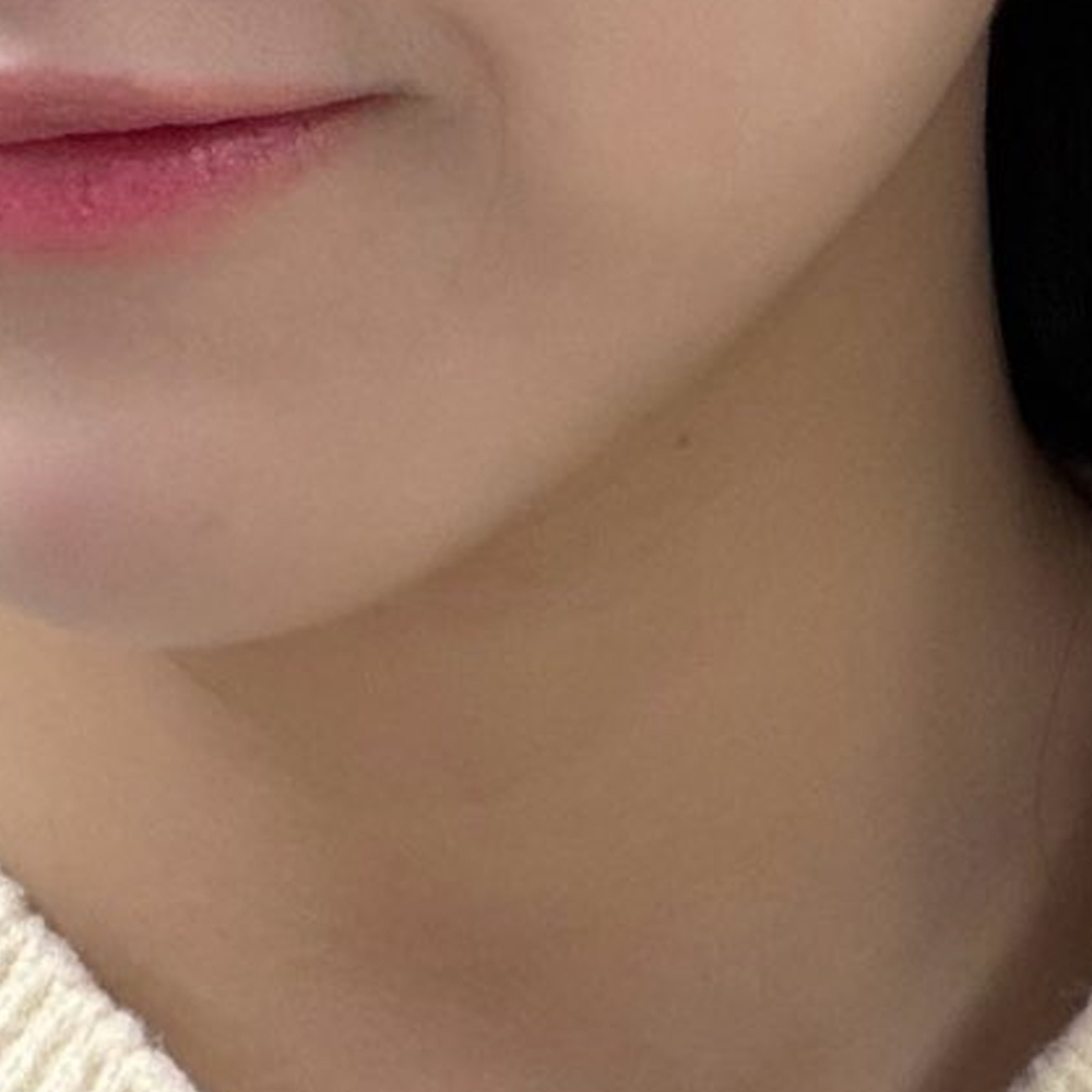 Recent activity shot of HyunJin (Loossemble)