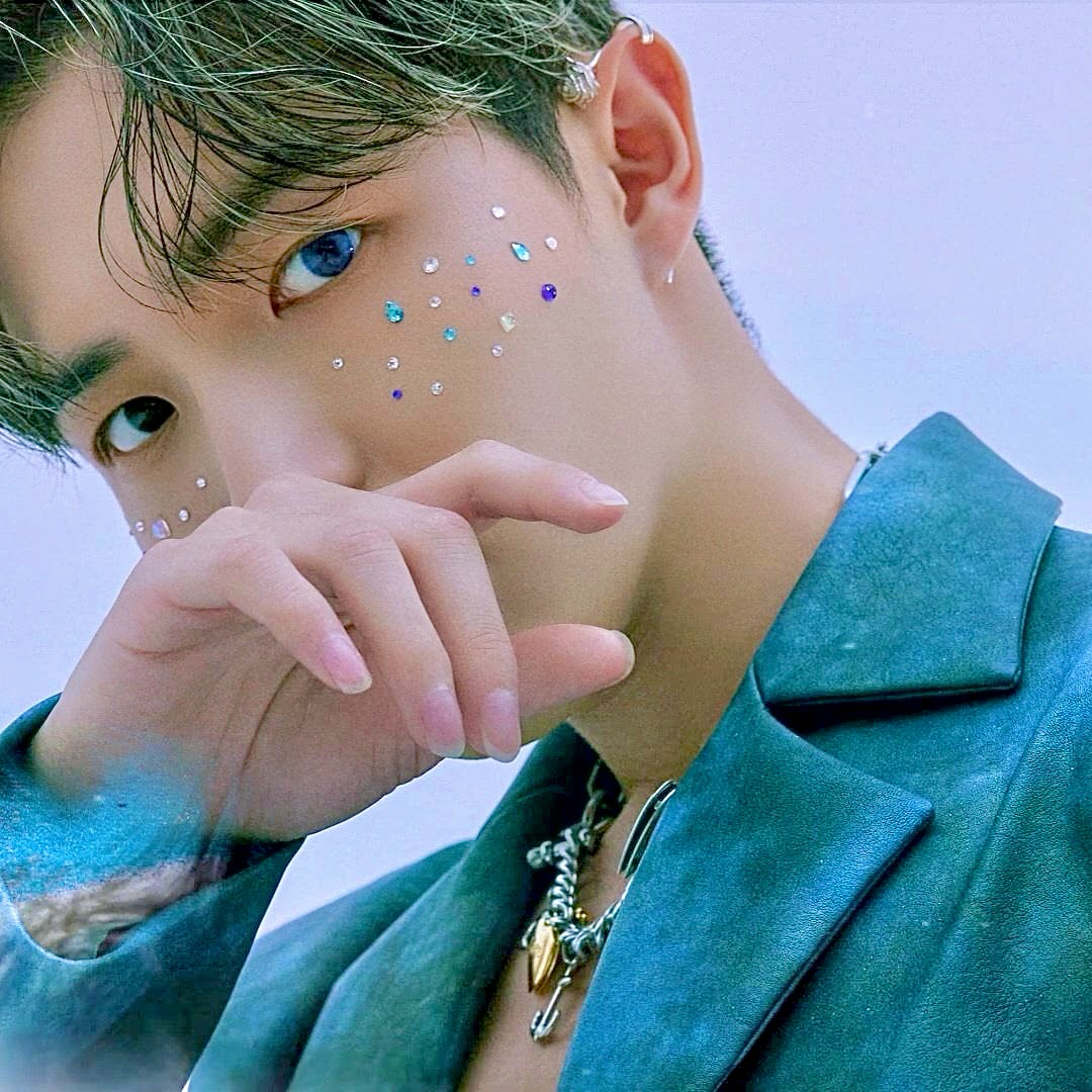 Foto aktivitas terbaru Kim Jaehwan