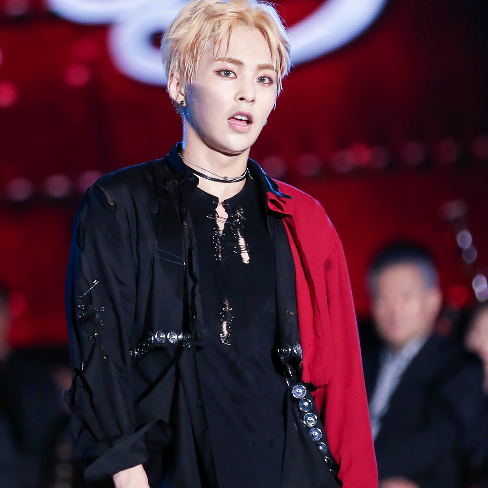 A moment captured by Xiumin (EXO)'s fan