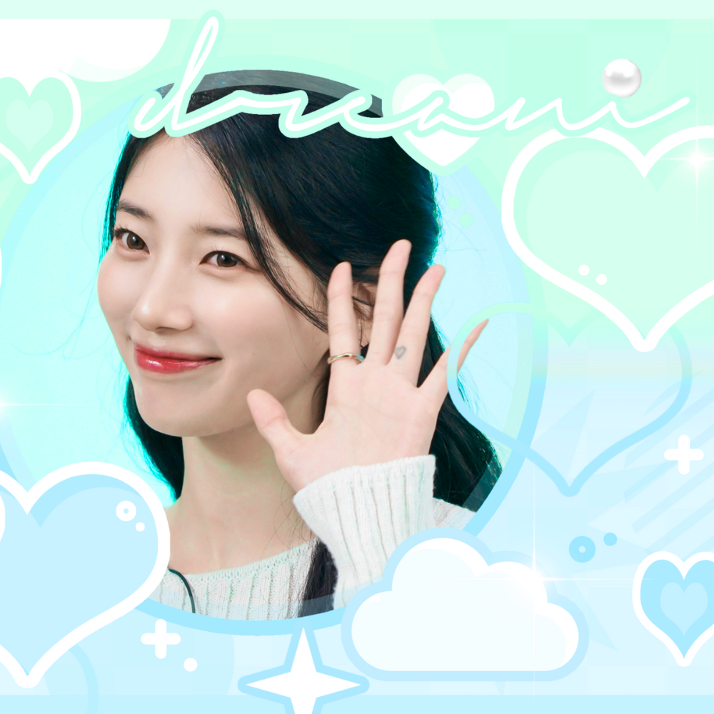 A moment captured by Suzy's fan