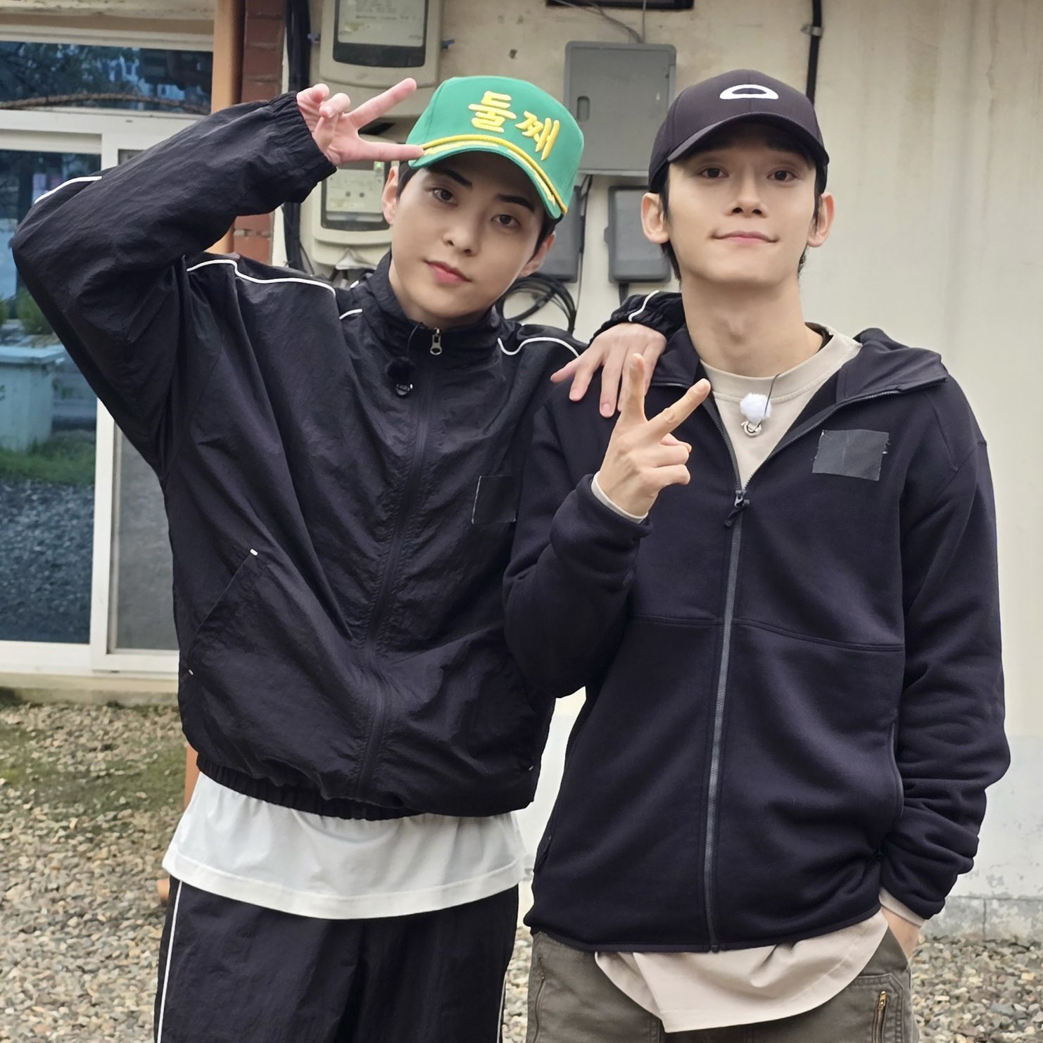 Behind-the-scenes cut of Chen (EXO)