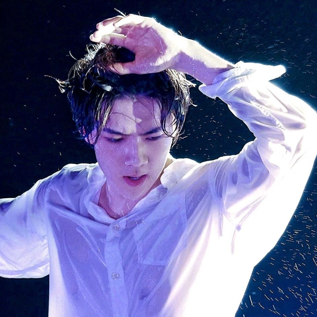 Recent activity shot of Sehun (EXO)