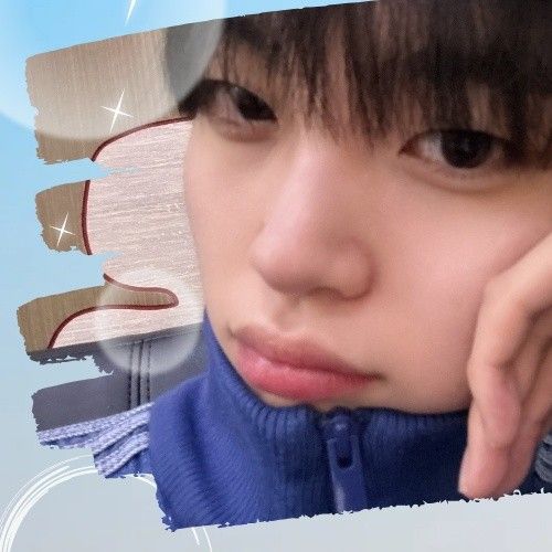 A moment captured by Hyeongjun (CRAVITY)'s fan