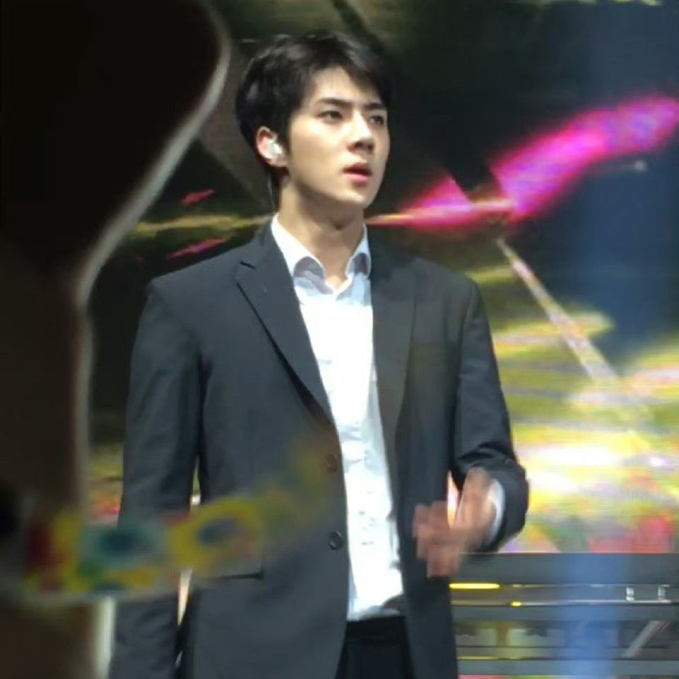 세훈 (EXO)의 최신 사진