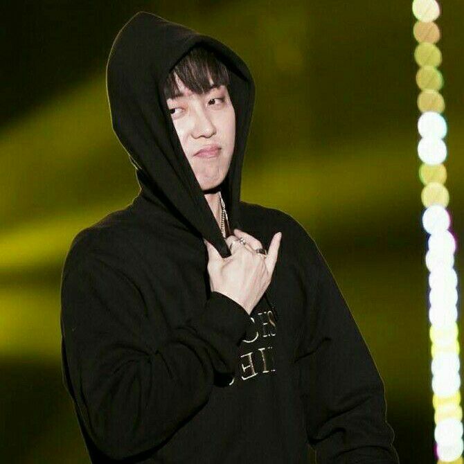 A moment captured by Eun Jiwon (SECHSKIES)'s fan