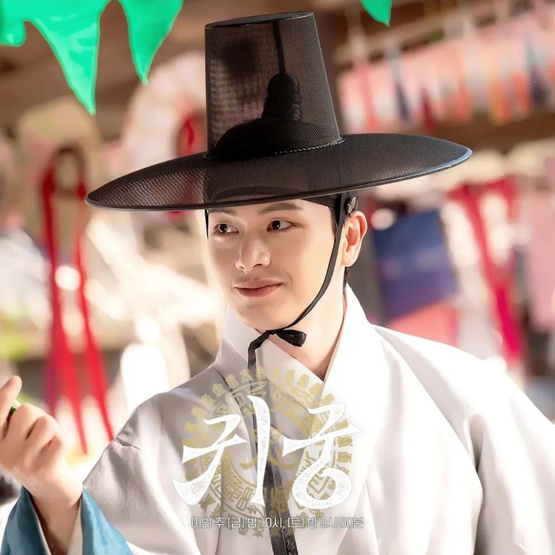 Latest photo of Yook Sungjae (BTOB)