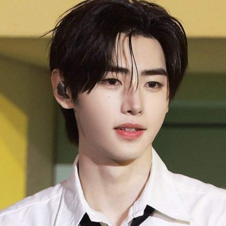 Postingan bintang K-pop yang paling disorot saat ini