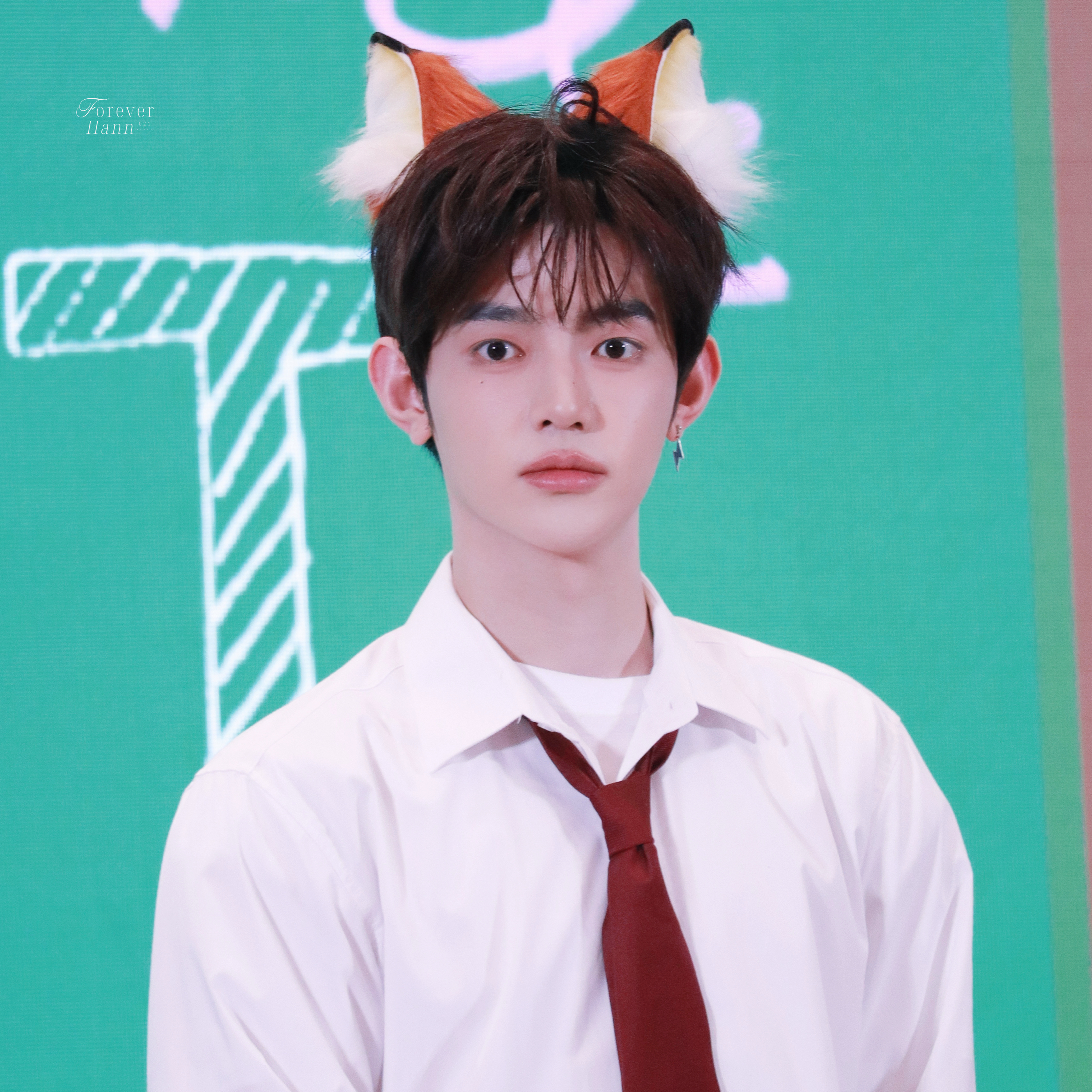 章昊 (ZEROBASEONE)的最新照片