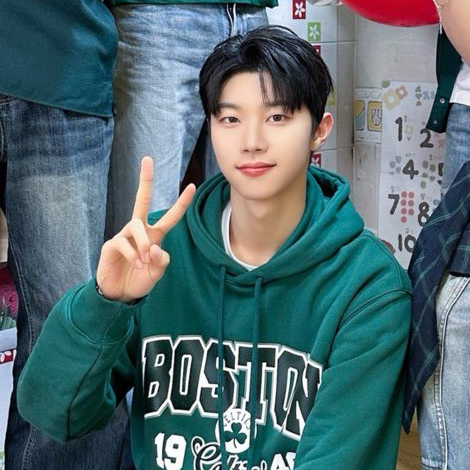 Recent activity shot of Hyunwoo (Xikers)