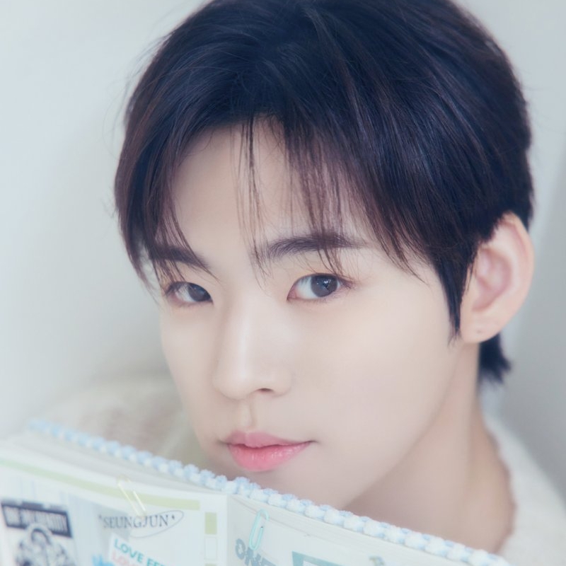 Behind-the-scenes cut of Hyojin (ONF)