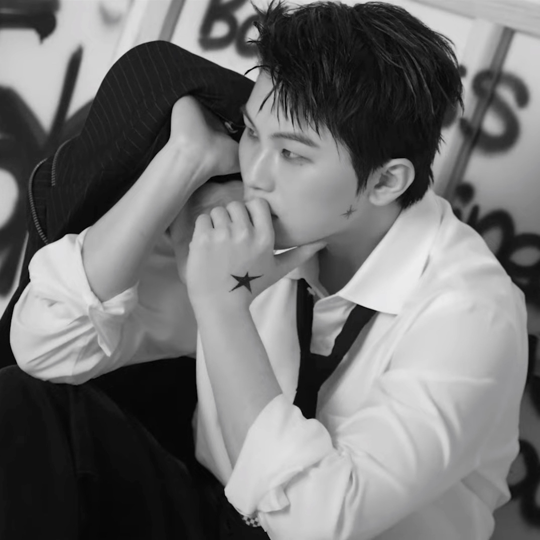 Behind-the-scenes cut of Woozi (SEVENTEEN)