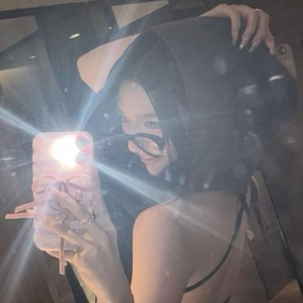 Shining profile picture of Xinyu (tripleS) on today's Choeaedol