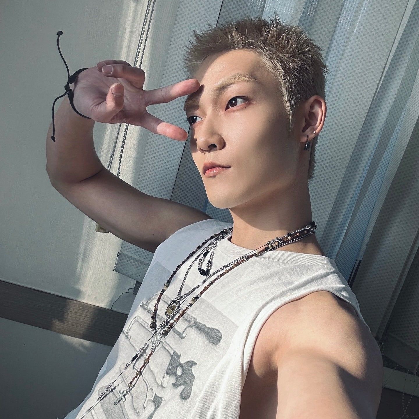 A moment captured by Kevin (THE BOYZ)'s fan