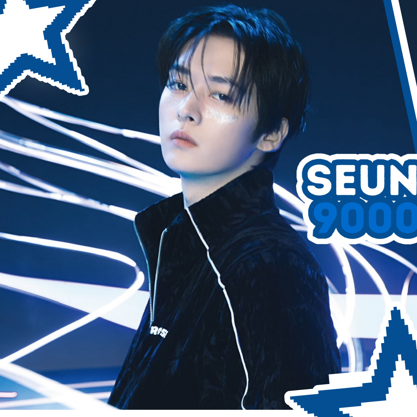 Latest photo of Lee Know (Stray Kids)