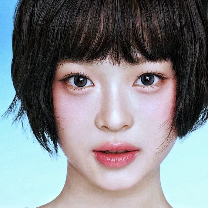 Latest photo of HANNI (NewJeans)