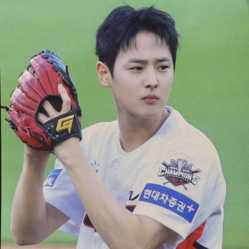 Behind-the-scenes cut of Choi Byungchan