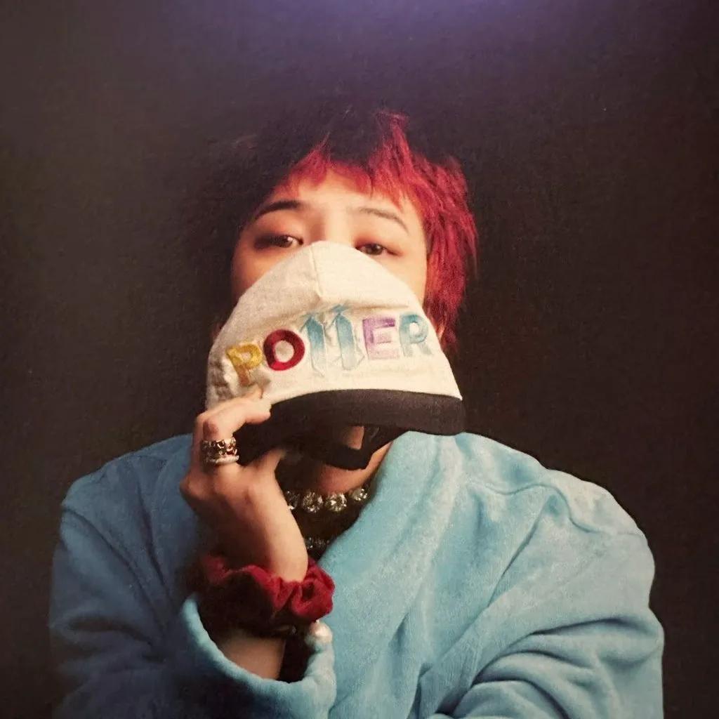 Recent activity shot of G-DRAGON (BIGBANG)