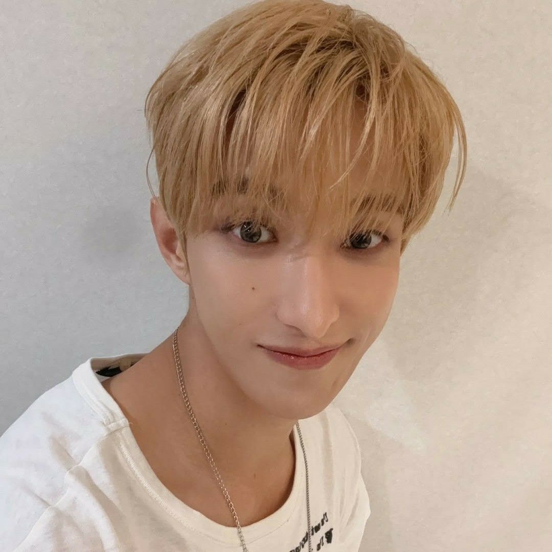 DK (SEVENTEEN)的最新照片