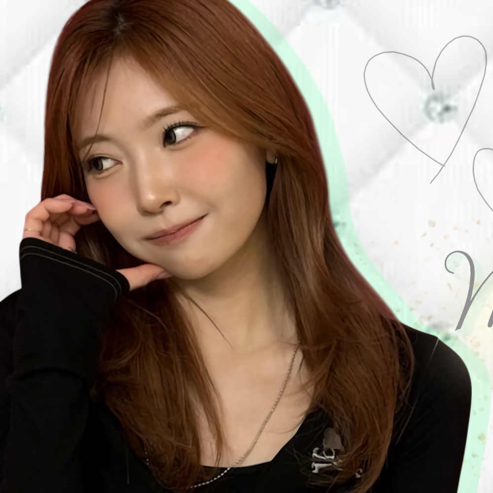 Latest photo of Mayuka (NiziU)