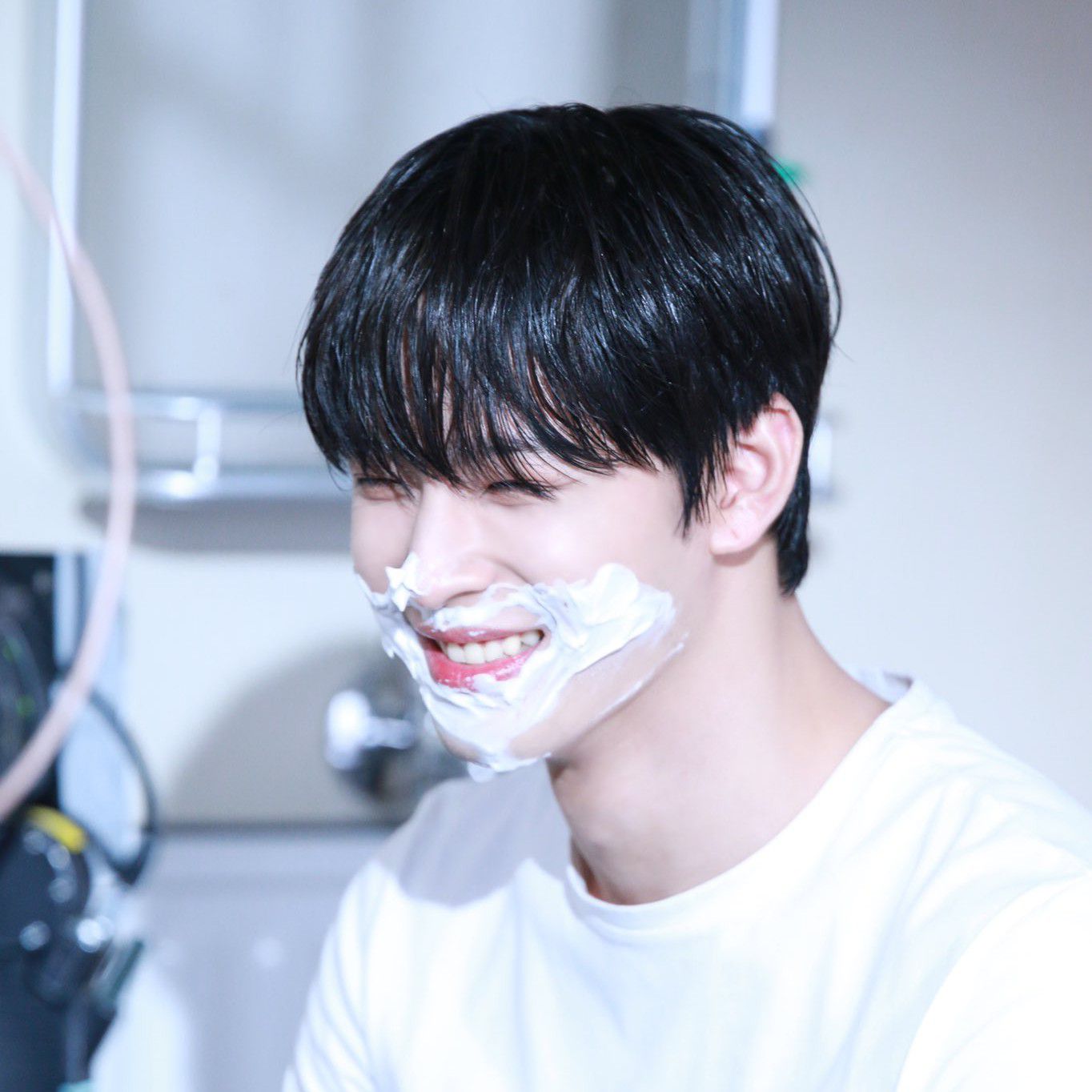 Recent activity shot of LEE DO (ONEUS)