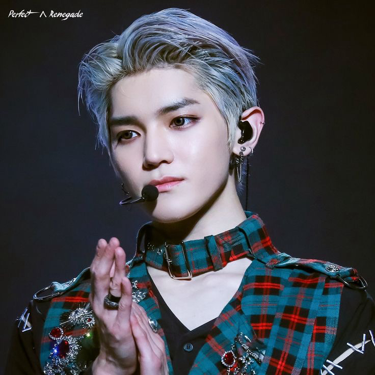 A moment captured by Taeyong (NCT 127)'s fan