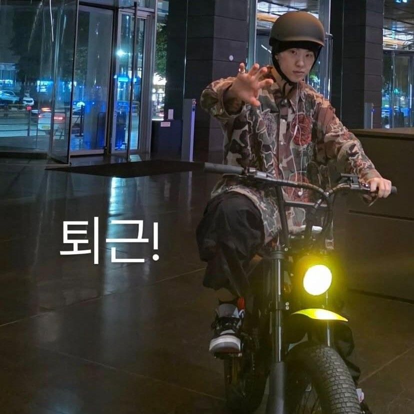Behind-the-scenes cut of SEVENTEEN