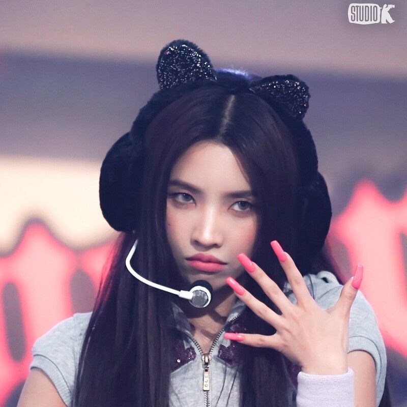 Latest photo of Soyeon (i-dle)