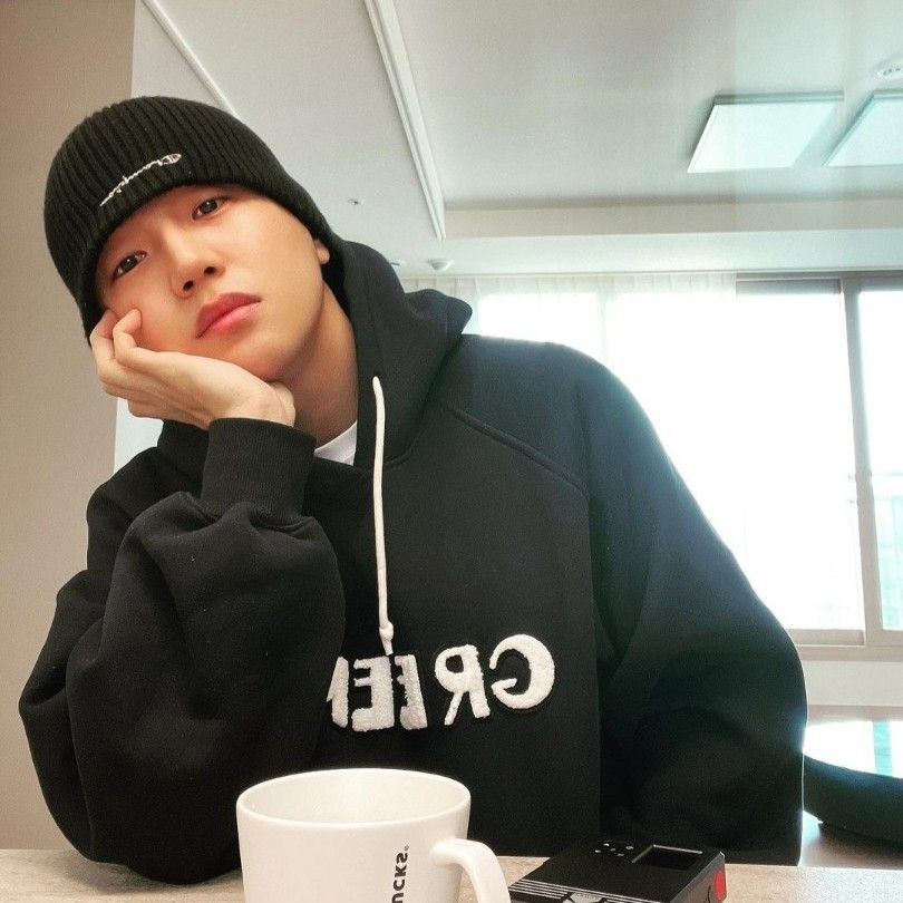A moment captured by Donghun (A.C.E)'s fan