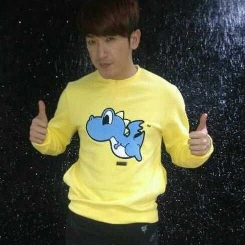 A moment captured by Lee Minwoo (SHINHWA)'s fan