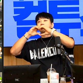 Behind-the-scenes cut of Hwang Chiyeol