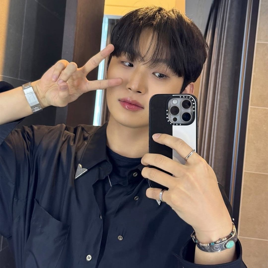 Behind-the-scenes cut of Lim Hyunsik (BTOB)