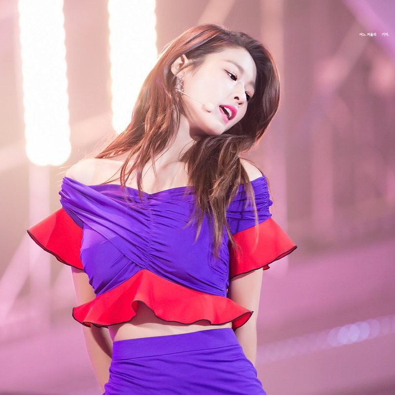 Behind-the-scenes cut of Seolhyun (AOA)